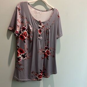 Women’s short sleeve blouse size XL